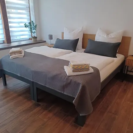 Am Fischbrunnen Daire *